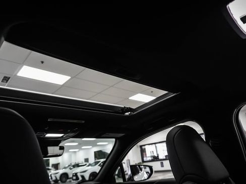 Certified 2025 Lexus UX 300h FWD w/ Accessory Package (Z2) image 22