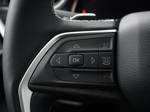 Used 2025 Jeep Grand Cherokee Limited image 43