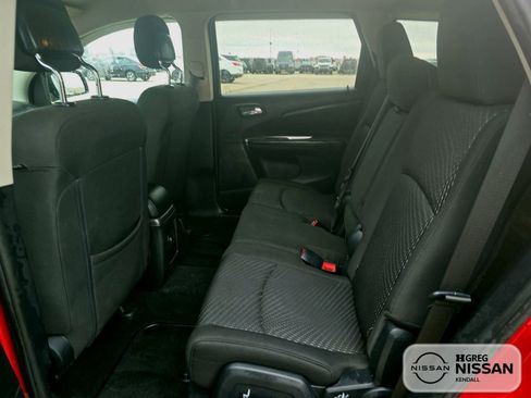 Used 2017 Dodge Journey SE image 8