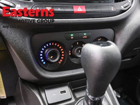 Used 2022 RAM ProMaster City Tradesman FWD image 18
