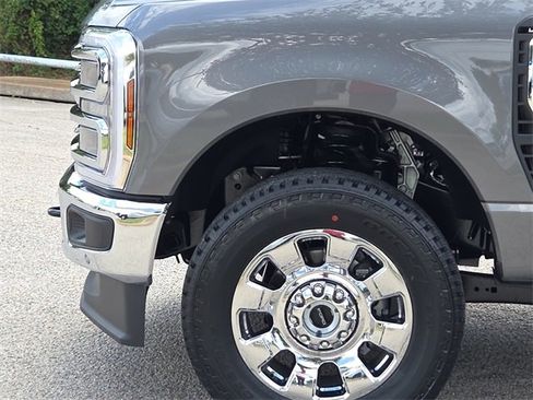 New 2025 Ford F250 Lariat w/ Lariat Ultimate Package image 5