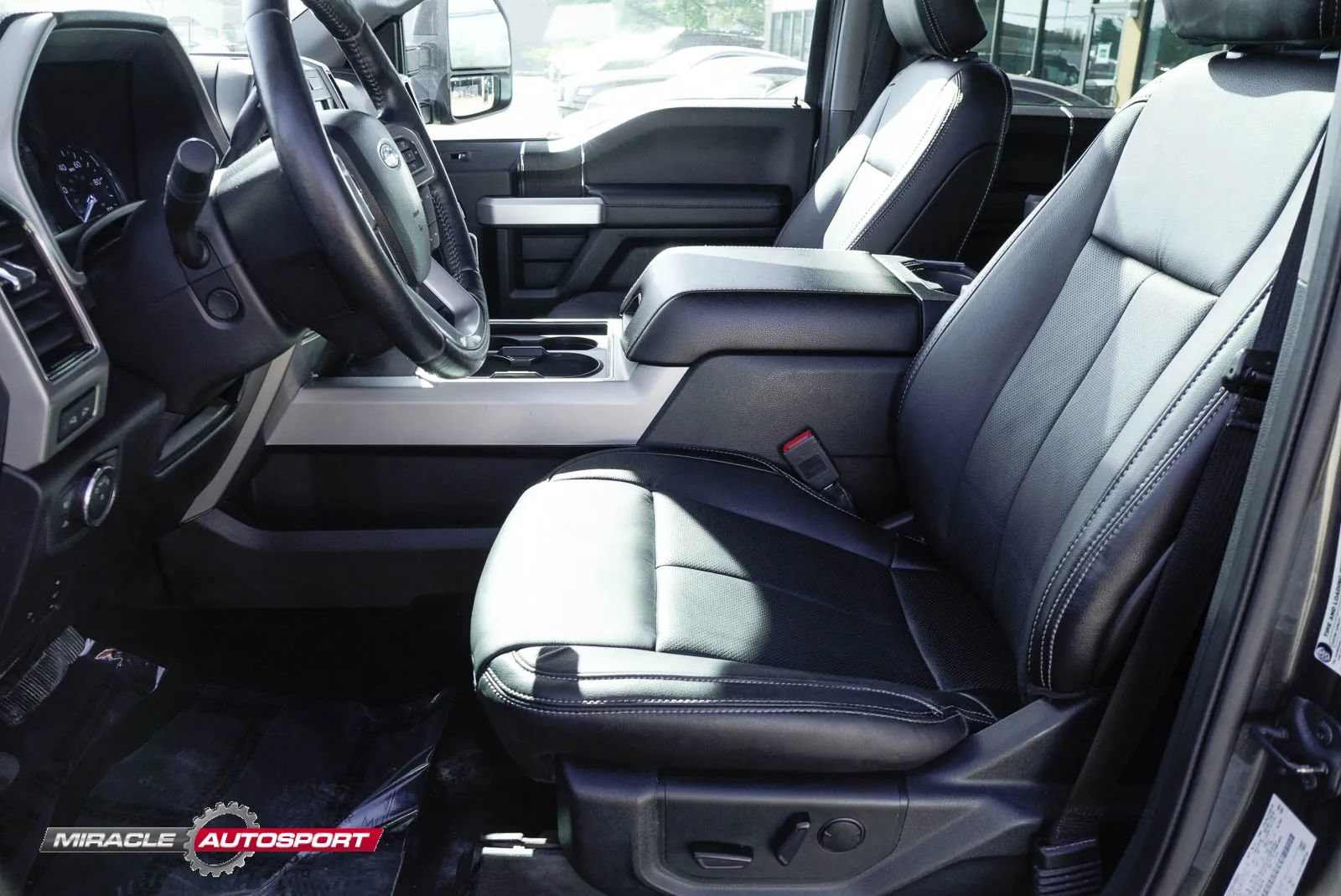 Used 2020 Ford F350 Lariat AWD/4WD image 17