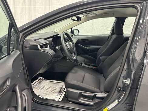 Used 2025 Toyota Corolla LE w/ LE Premium Package image 10