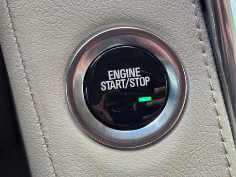 Used 2020 Cadillac Escalade ESV Premium Luxury AWD/4WD image 30