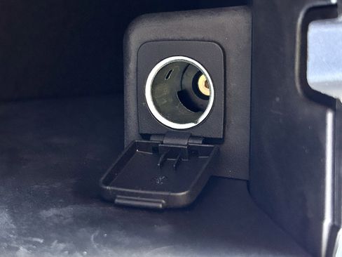 Used 2023 Ford Explorer XLT w/ Equipment Group 202A image 35