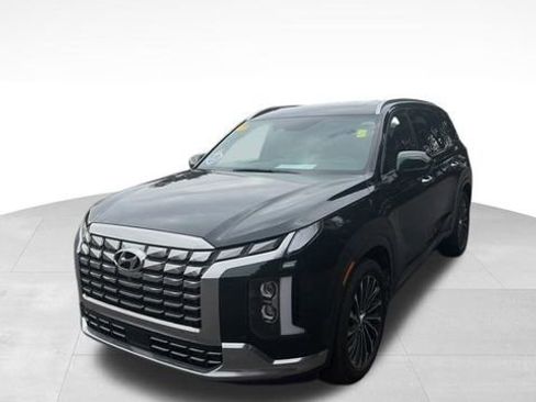 Used 2023 Hyundai Palisade Calligraphy w/ Cargo Package image 1