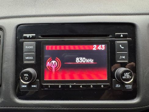 Used 2021 Honda HR-V LX image 21