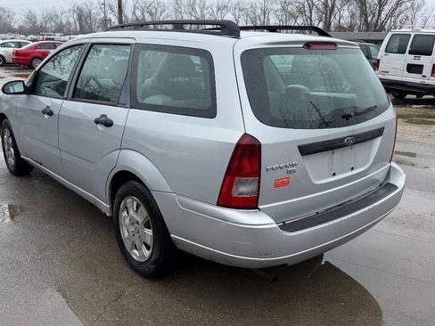 Used 2007 Ford Focus SES image 3