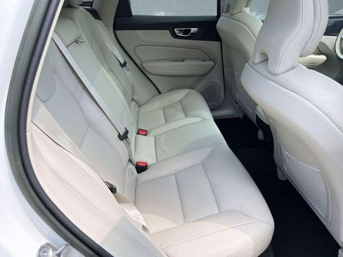 Certified 2023 Volvo XC60 B5 Plus image 29
