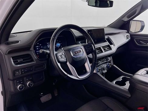 Used 2022 GMC Yukon SLE w/ Gmc Pro Safety Plus Package image 34