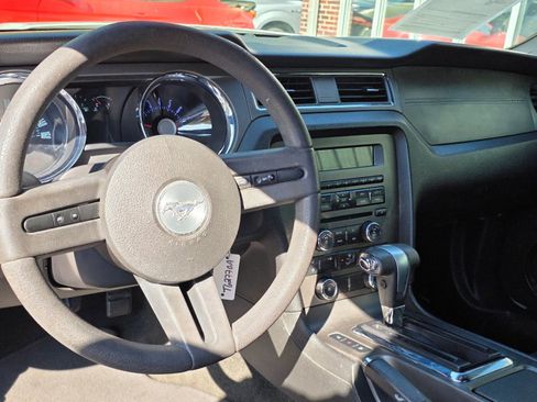Used 2012 Ford Mustang Coupe image 12