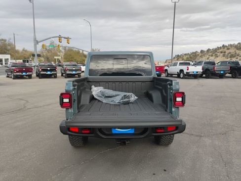 New 2026 Jeep Gladiator Rubicon AWD/4WD image 18