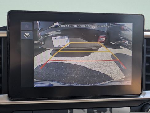 New 2025 Hyundai Venue SEL FWD image 18