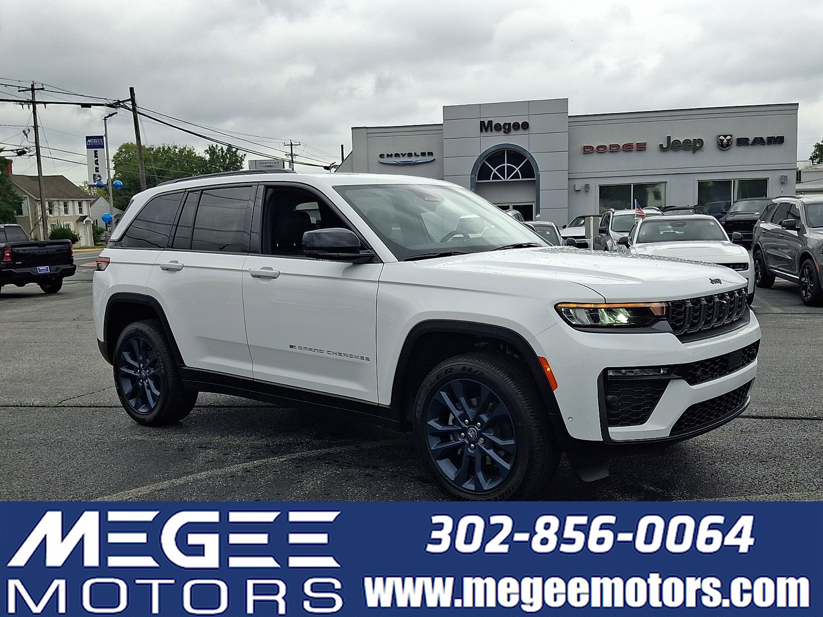 New 2026 Jeep Grand Cherokee Limited AWD/4WD image 1