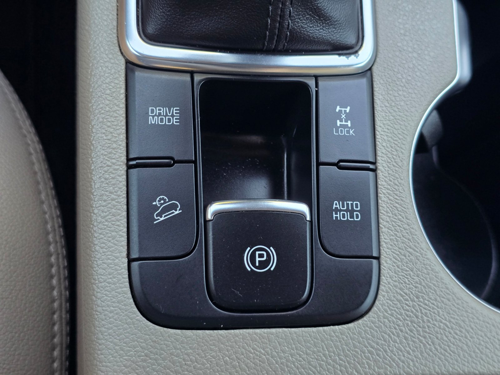 Used 2022 Kia Sportage Nightfall Edition w/ Nighfall AWD Premium Package image 20