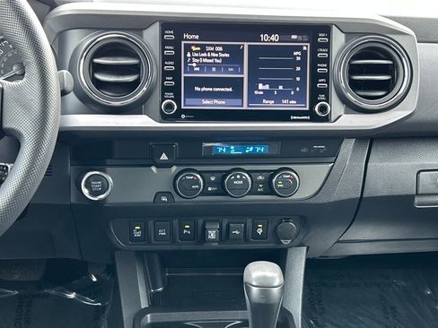 Used 2023 Toyota Tacoma TRD Sport w/ Technology Package image 12