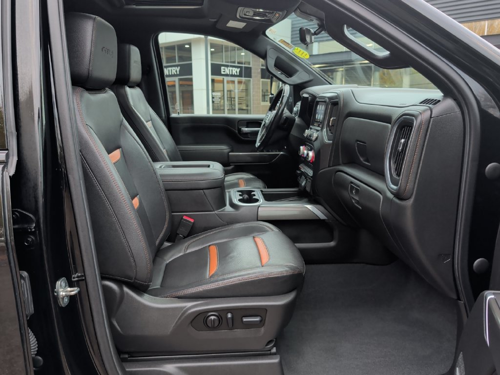 Used 2022 GMC Sierra 3500 AT4 w/ AT4 Premium Plus Package AWD/4WD image 37