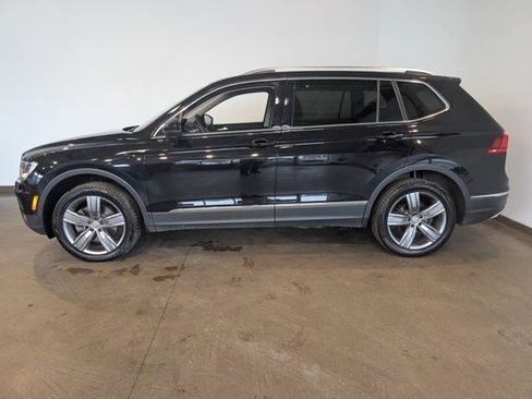 Used 2020 Volkswagen Tiguan SEL image 3