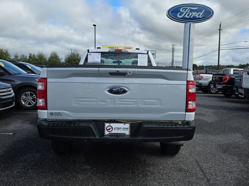 Used 2022 Ford F150 XL RWD image 6