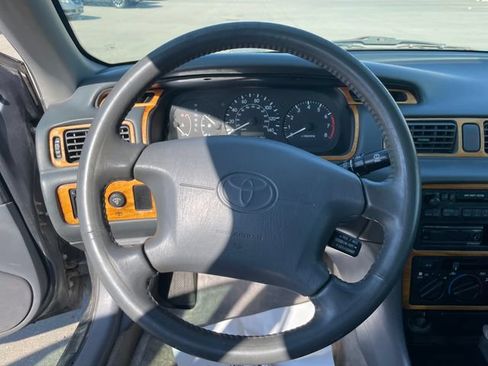 Used 1997 Toyota Camry LE w/ Leather Trim Pkg FWD image 25