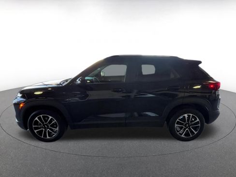 Used 2025 Chevrolet TrailBlazer LT FWD image 8