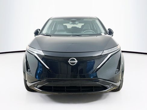 Used 2024 Nissan Ariya AWD image 2
