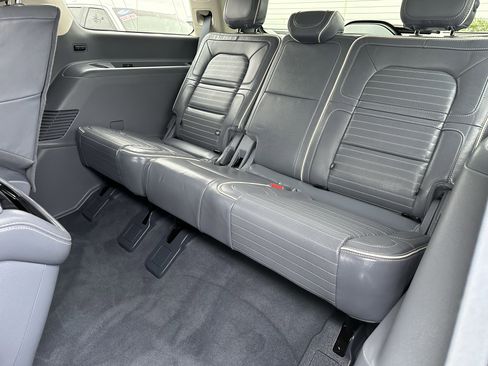 Used 2024 Lincoln Navigator Black Label AWD/4WD image 9