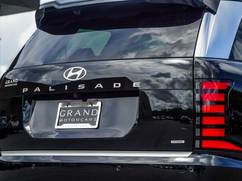 New 2026 Hyundai Palisade Calligraphy AWD/4WD image 13