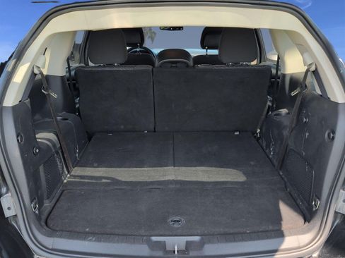 Used 2020 Dodge Journey SE FWD image 27