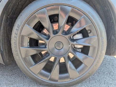 Used 2020 Tesla Model Y Long Range AWD/4WD image 9