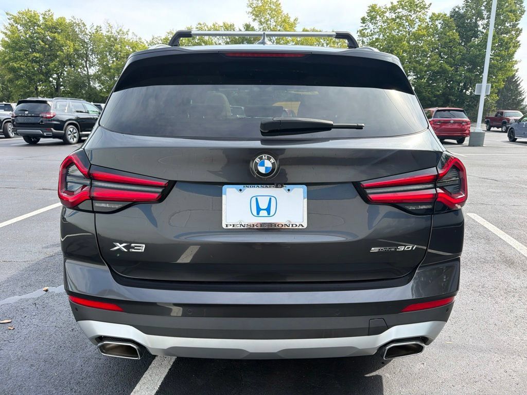 Used 2022 BMW X3 sDrive30i w/ Premium Package 2 RWD image 4