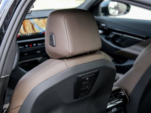 Used 2026 BMW 530i xDrive 530i xDrive w/ M Sport Package image 20