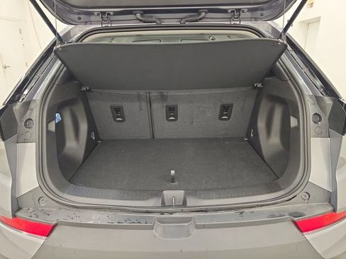Used 2023 Chevrolet Bolt EUV LT w/ Comfort Package FWD image 15