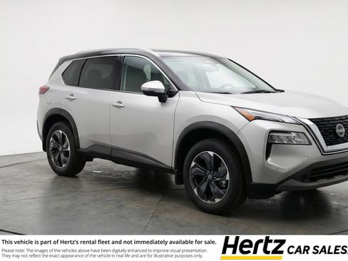 Used 2025 Nissan Rogue SV FWD image 1
