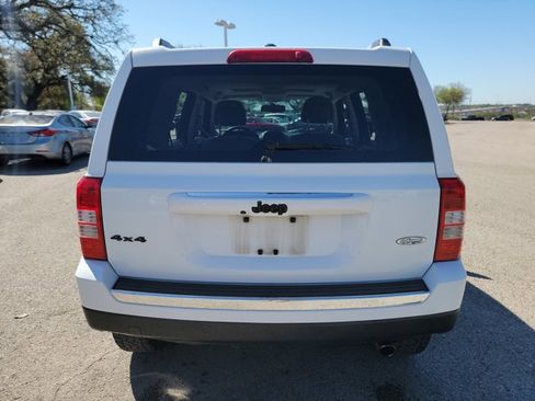 Used 2016 Jeep Patriot High Altitude image 6