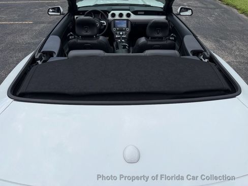 Used 2017 Ford Mustang Premium RWD image 26