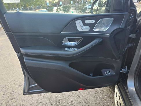 Used 2021 Mercedes-Benz GLS 450 4MATIC image 26