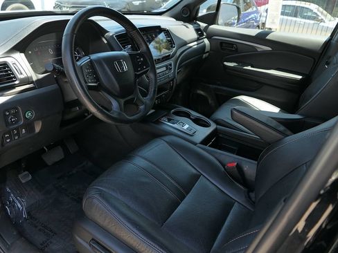 Used 2023 Honda Passport TrailSport image 10