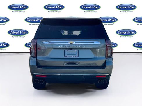 Used 2023 Chevrolet Suburban Premier image 6