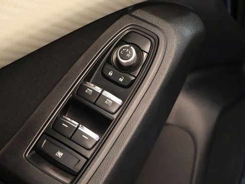 Used 2022 Subaru Ascent Premium w/ Convenience Package image 11