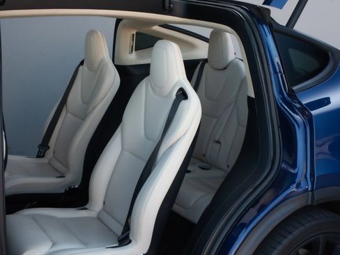 Used 2018 Tesla Model X P100D image 18
