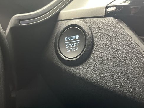 Certified 2025 Ford Escape Active image 17