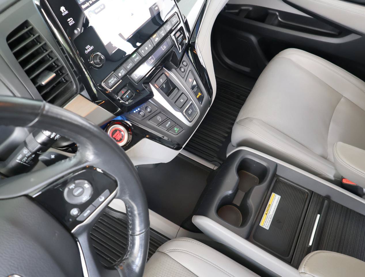 Used 2018 Honda Odyssey Elite image 44