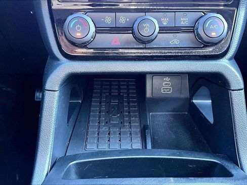 Used 2025 Ford Ranger XLT image 32