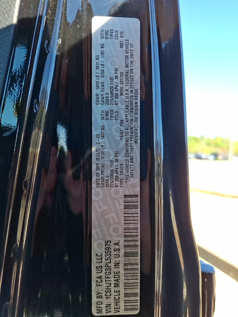 Used 2023 Jeep Gladiator Overland AWD/4WD image 34