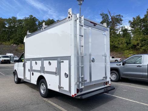 New 2025 Chevrolet Express 3500 w/ Power Convenience Package image 3