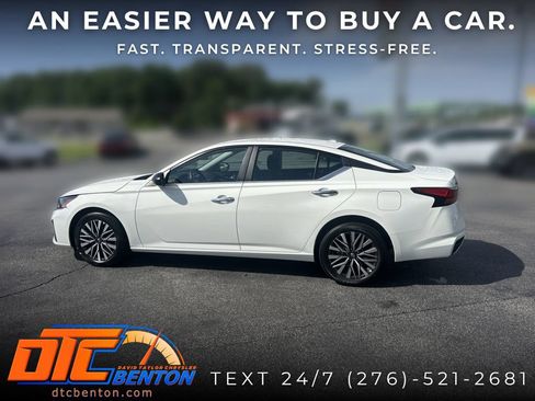 Used 2025 Nissan Altima 2.5 SV AWD/4WD image 6