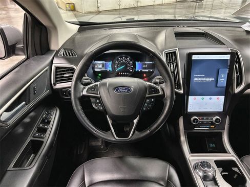 Used 2024 Ford Edge SEL image 17