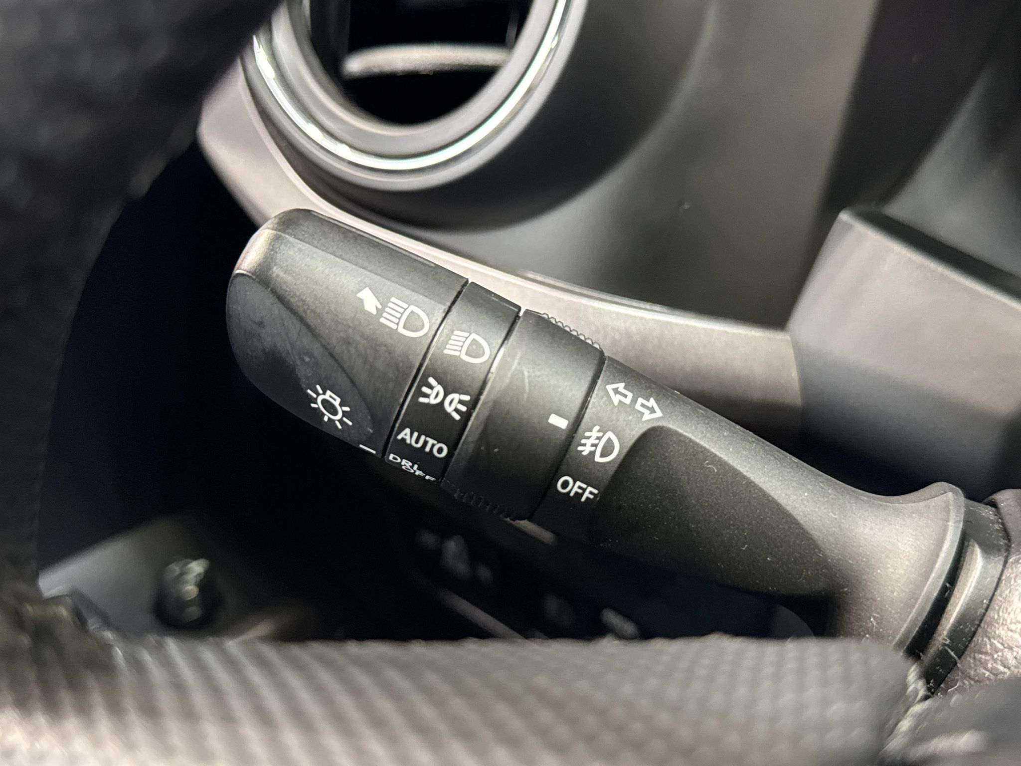 Used 2021 Toyota Tacoma TRD Off-Road w/ TRD Premium Off Road Package AWD/4WD image 21
