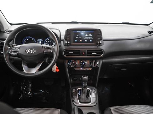 Used 2018 Hyundai Kona SE AWD/4WD image 15